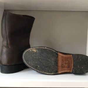 Frye Shoes - Slightly worn Frye boots. Frye Shoes - Slightly worn Frye boots.
